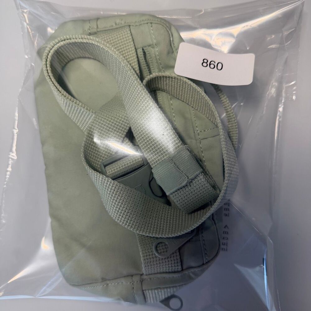 Fjallraven Kanken Light Green Waist Bag Crossbody Fanny Pack Hip Pack One Size - Picture 7 of 7